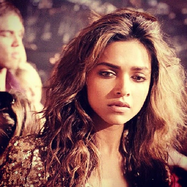 25 Deepika Padukone Hairstyles  Haircuts  K4 Fashion