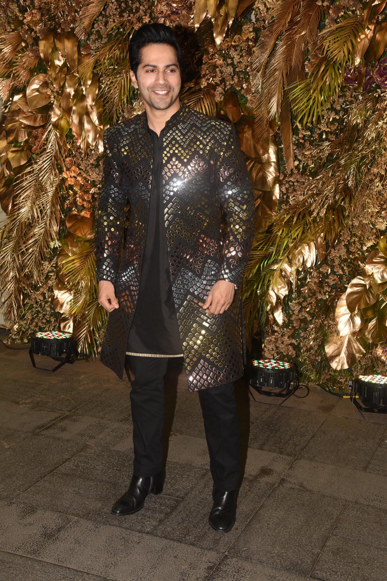 Photo: Ranbir Kapoor keeps his fashion foot forward as he steps