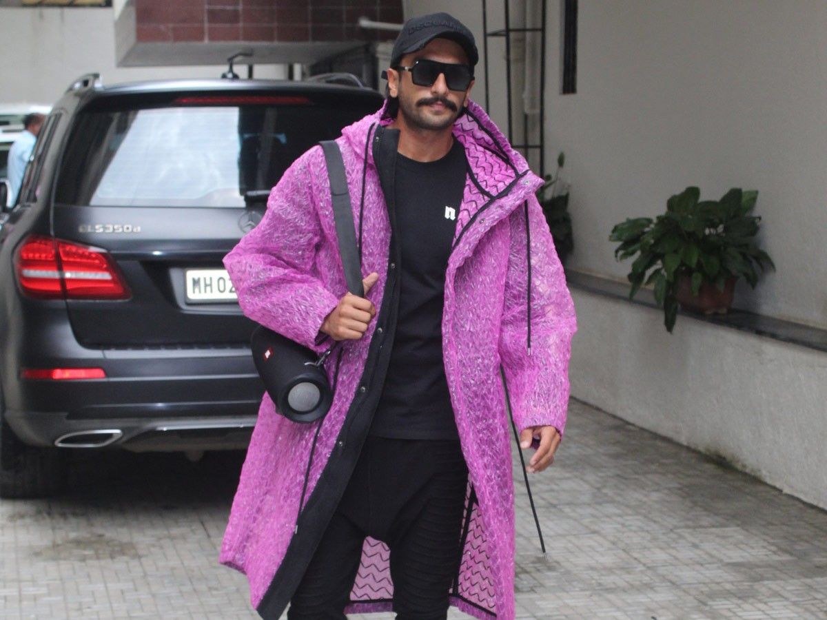 Ranveer Singh Sure Loves Hot Pink: See Pics - Masala