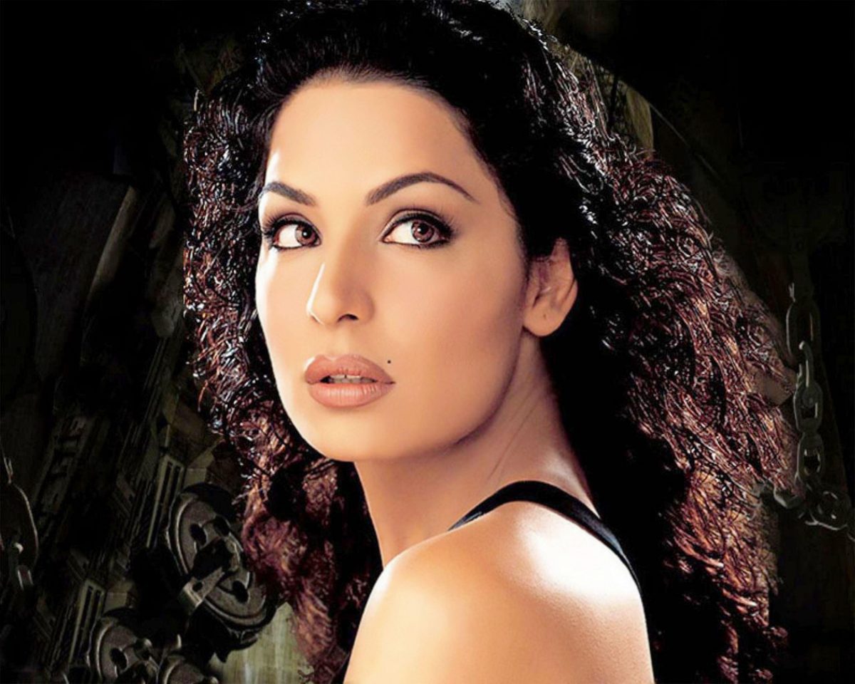 Pakistani Actress Meera’s New Run In With The Law! Masala