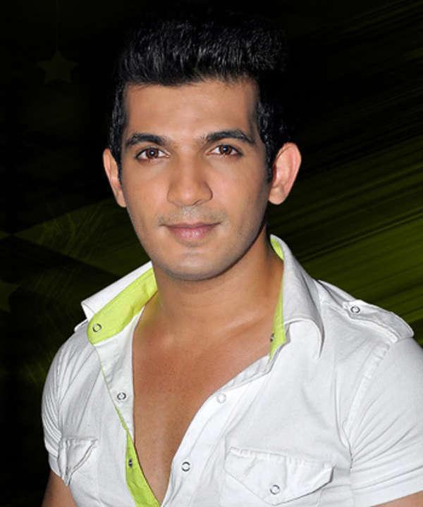 Arjun Bijlani: Latest News, Videos and Photos of Arjun Bijlani | The Hans  India - Page 1