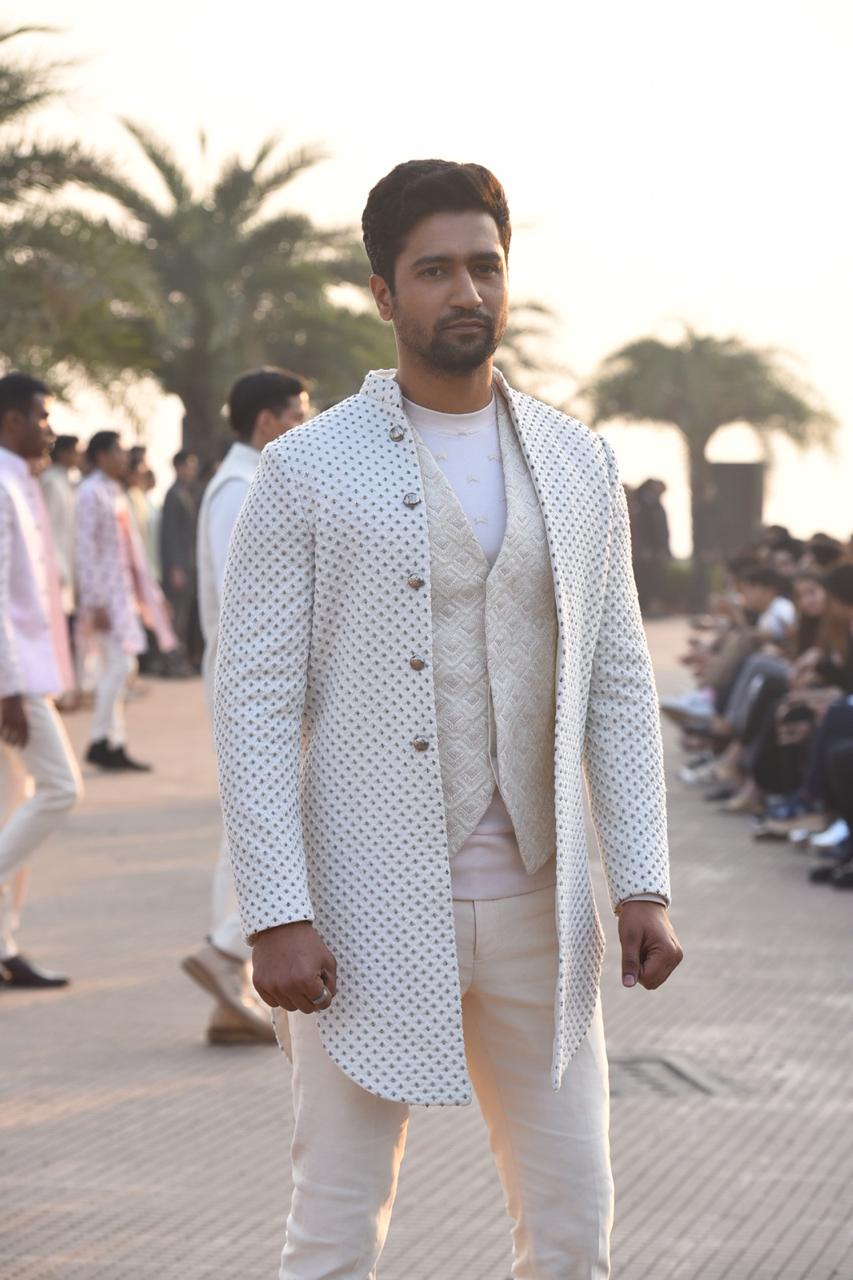 Vicky Kaushal Looks Dapper in White Ensemble Masala