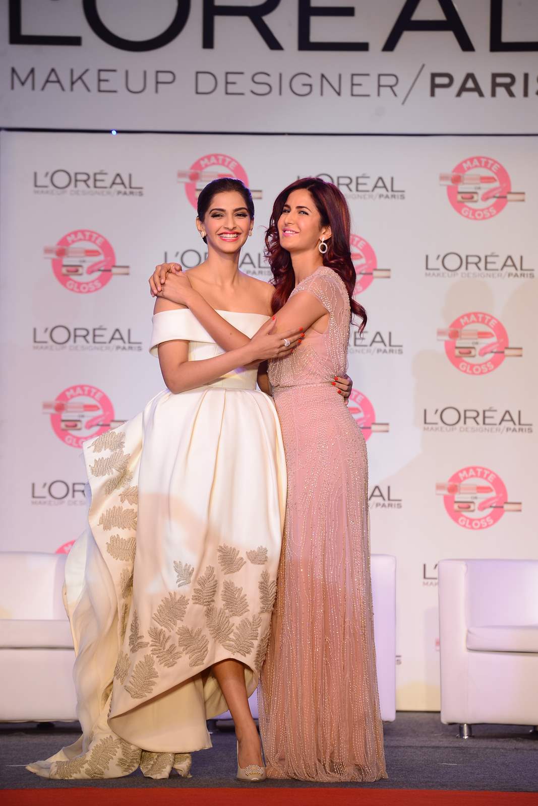 Katrina Kaif's mathapatti to Sonam Kapoor's floral braid: Best