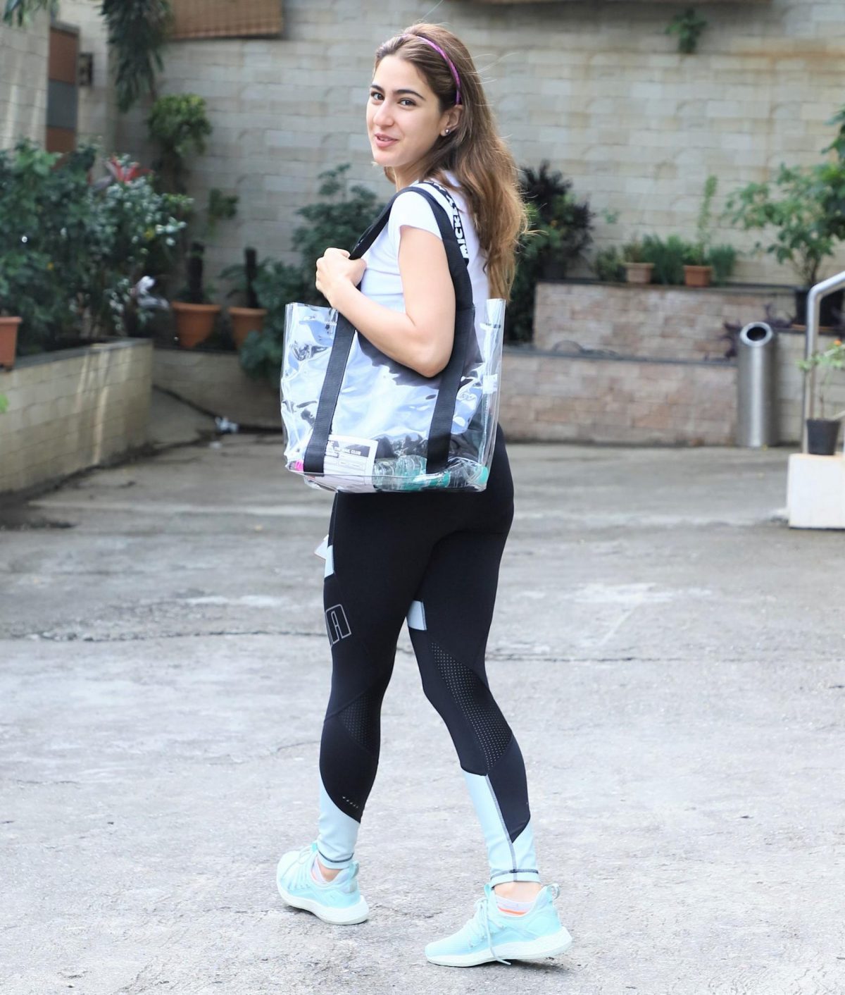 Sara Ali Khan sported these four luxury bags during her recent