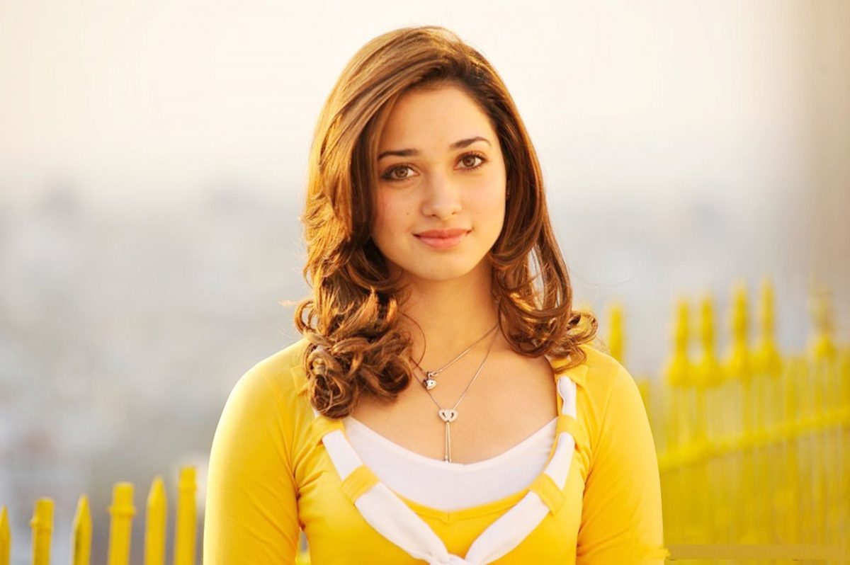 OMG! Fan Hurls Shoe at Actress Tamanna Bhatia in Hyderabad - Masala OMG! Fan Hurls Shoe at Actress Tamanna Bhatia in Hyderabad - Masala