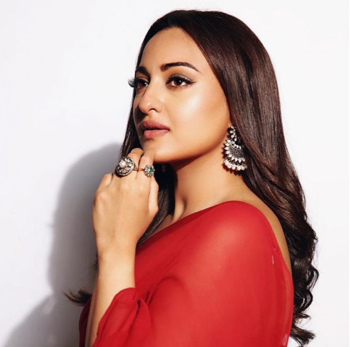 Sonakshi Sinha Uses Her Fashion Know-How To Reveal the Most Stylish Couple  in Bollywood! Guess Who it is? - Masala