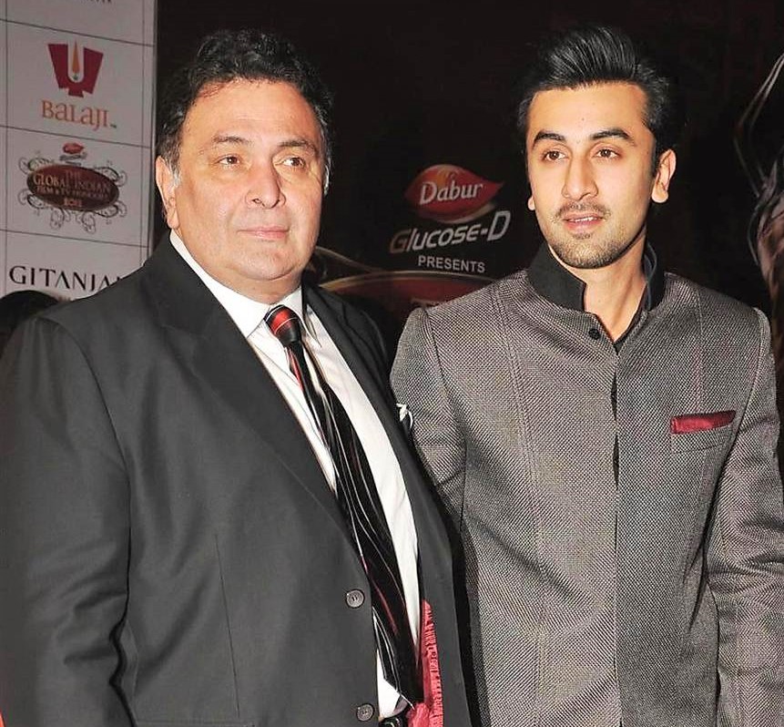 Ranbir Kapoor Welcomes Dad Rishi Kapoor Home in the Most Adorable Way -  Masala