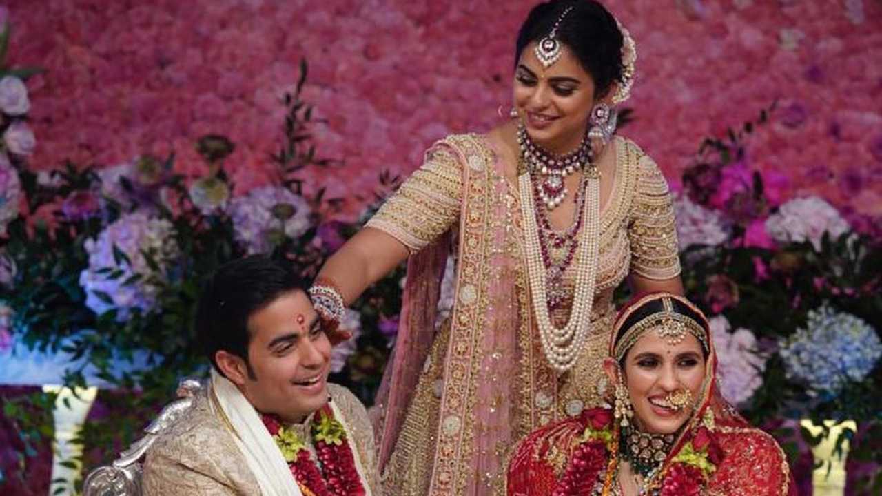 Akash Ambani Changed His Wedding Dates; Isha Ambani Reveals