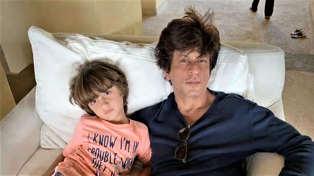 These Latest Photos of Shah Rukh Khan and Son Abram will Make You Go aww -  Masala