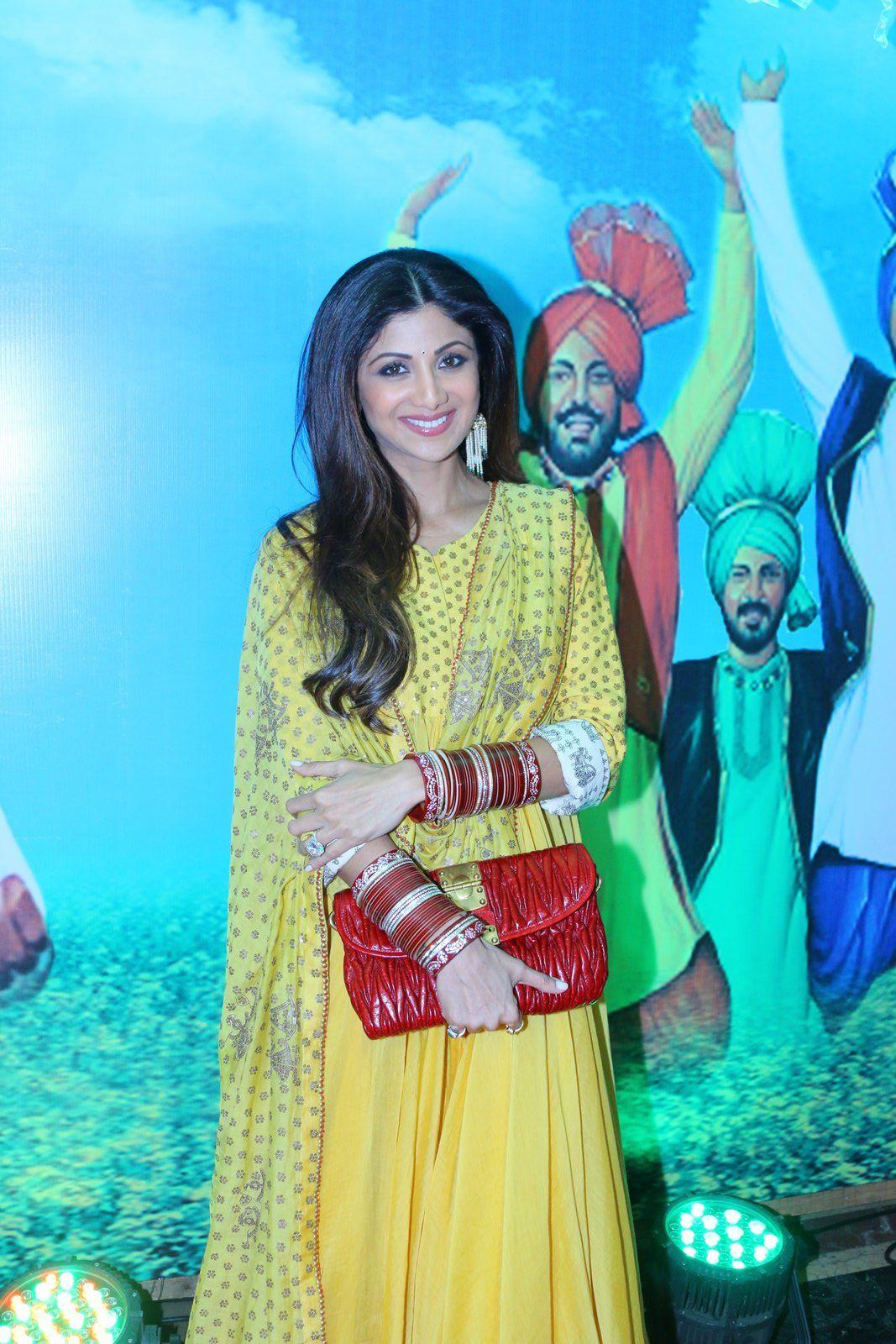 Shilpa Shetty, Jeetendra, Rakesh Roshan and Pooja Batra Come Together