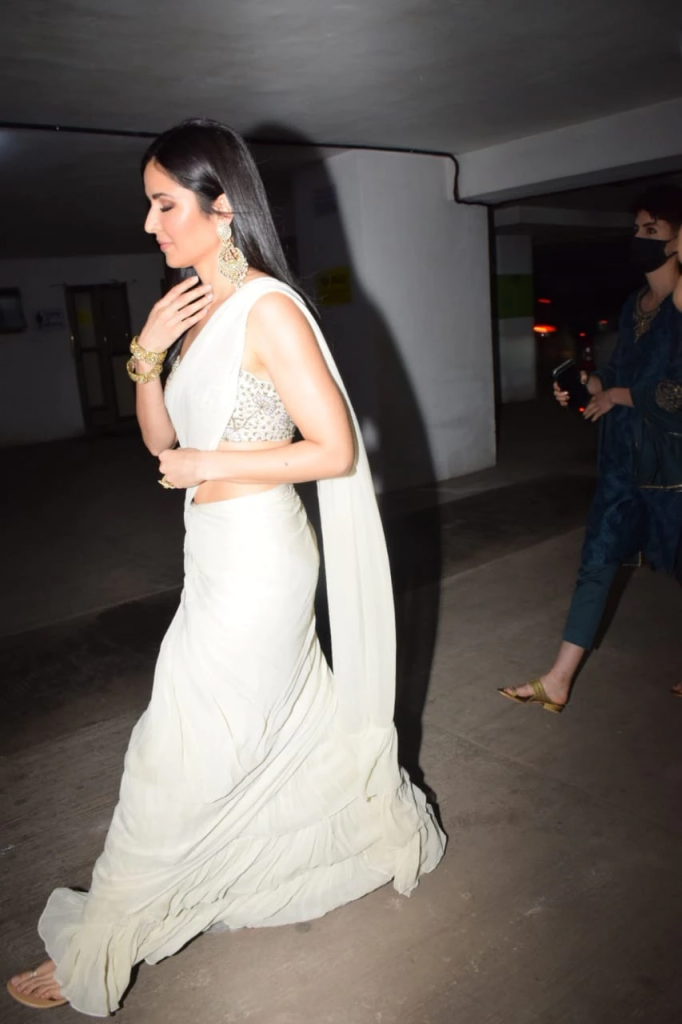Share 79+ katrina kaif white saree super hot