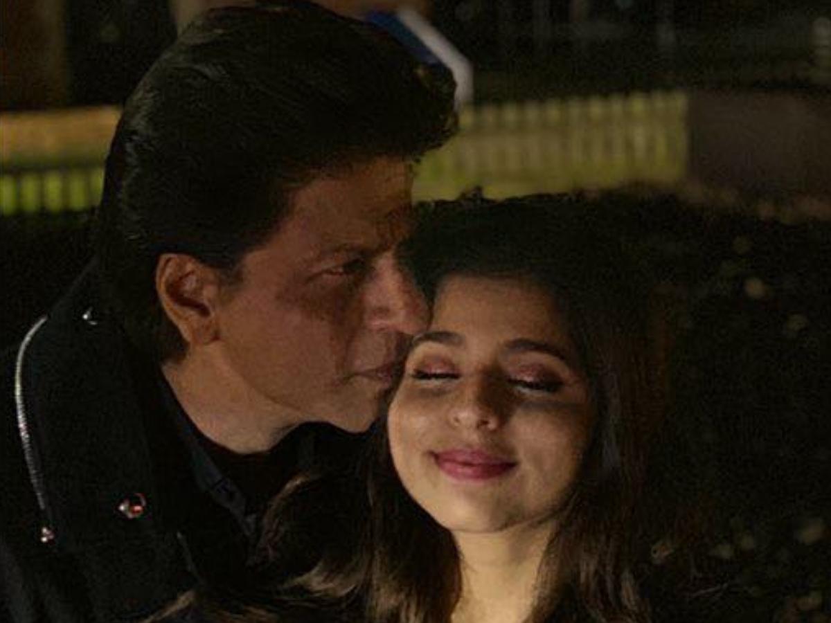 Suhana Khan Suhana Khan gets a thoughtful gift from dad Shah Rukh
