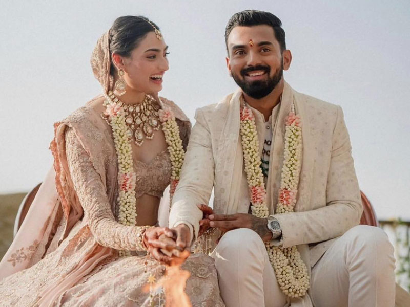 Athiya's stunning bridal outfit took 10,000 hours to make