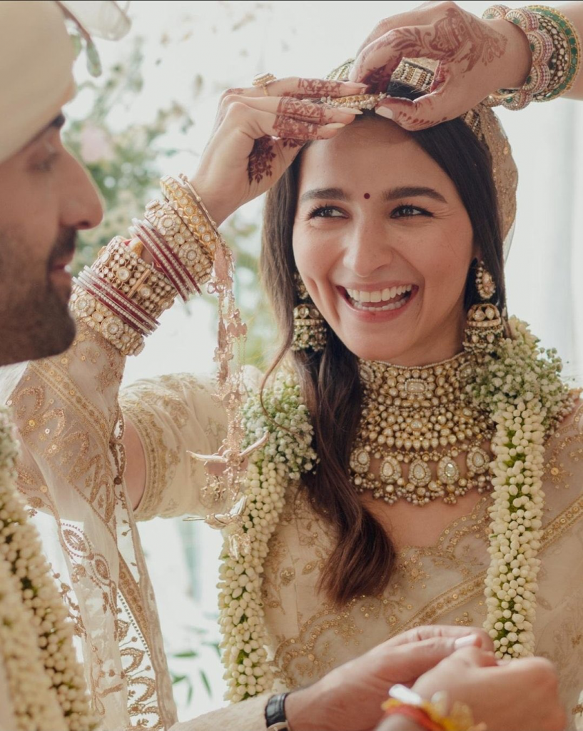 Bollywood-inspired bridal hairstyles to pin for the wedding season - Masala