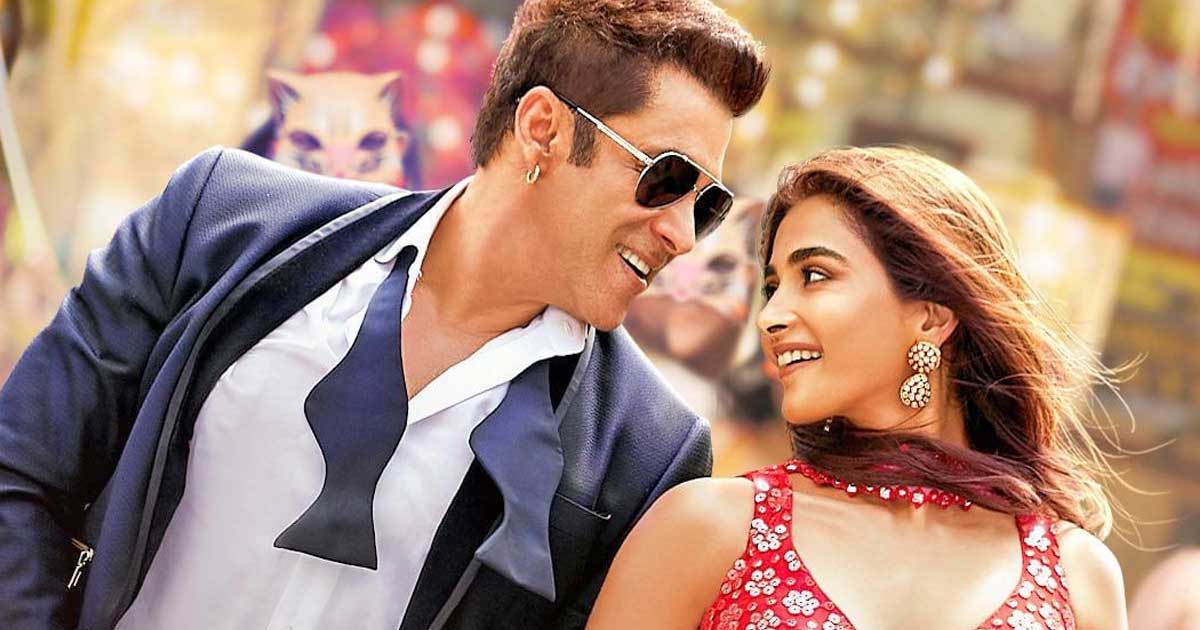 Twitter irks out as Salman Khan romances Pooja Hegde