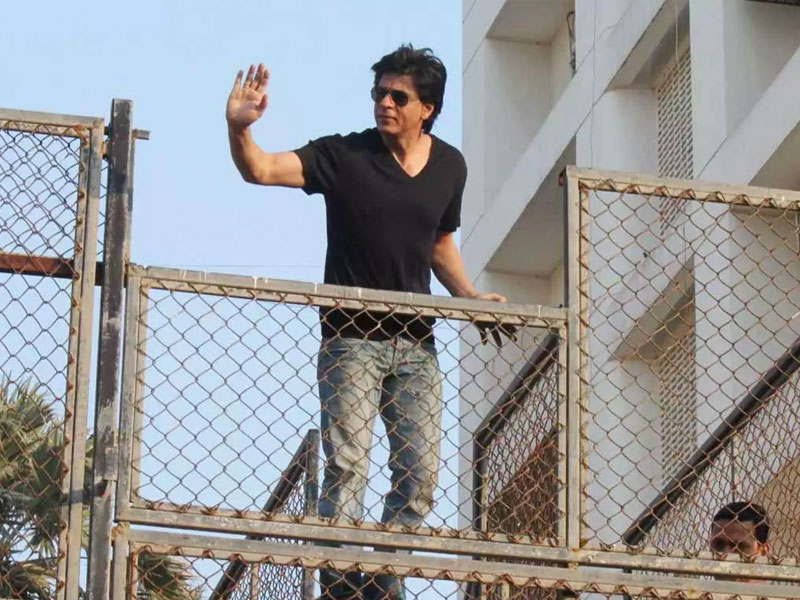 Did you know Shah Rukh Khan's home Mannat's new name plate costs a