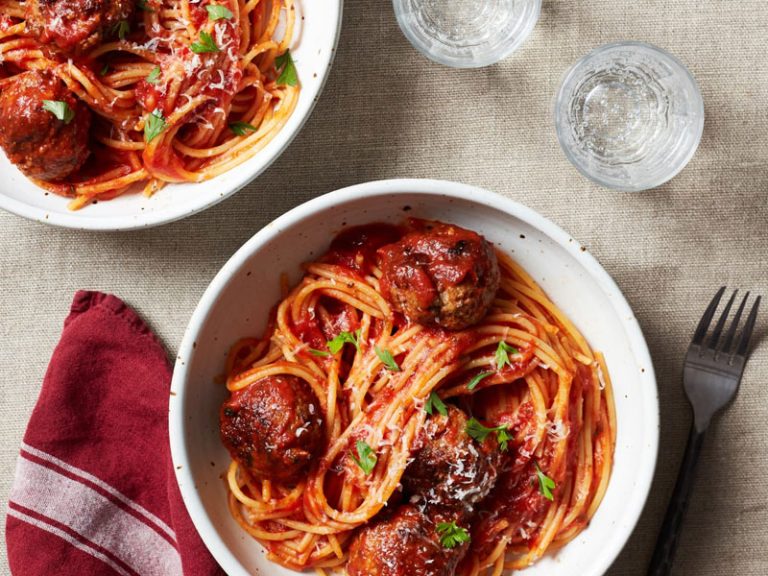 Spaghetti and Meatball The easy recipe you'll ever need 1
