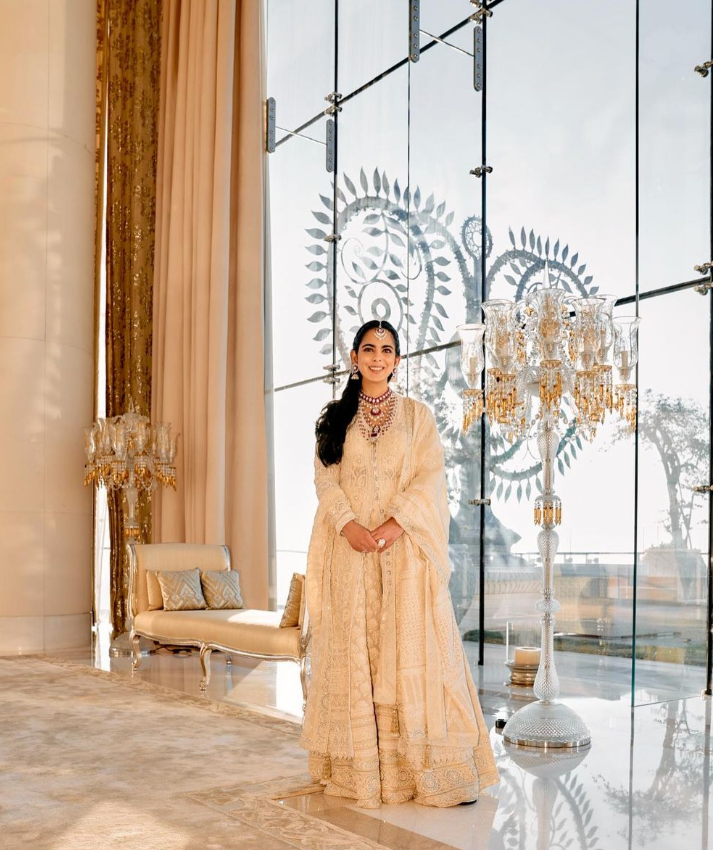 Celebrity vs. Stylist, who wins? Ami Patel talks about the symbiotic