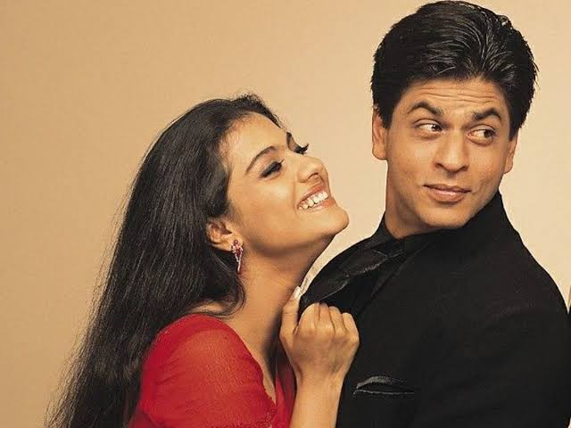 Kajol's one question about Shah Rukh Khan leaves internet questioning their friendship, watch