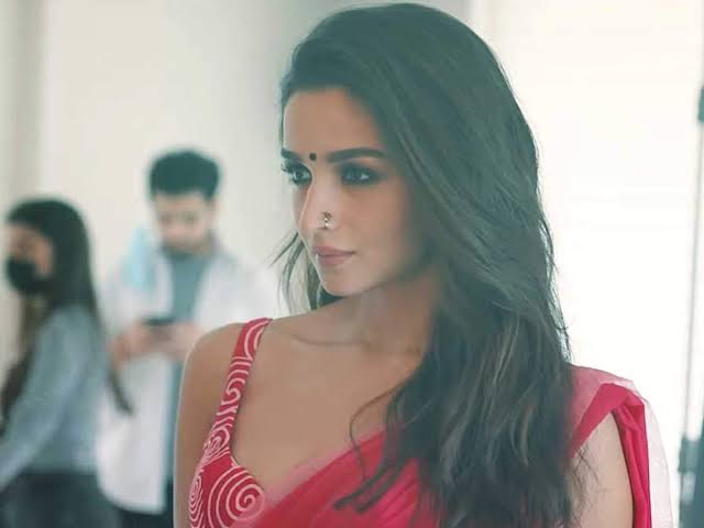 Nepotism is not 'relevant' in Alia Bhatt's case, says RRKPK co-star Churni Ganguly, thoughts?