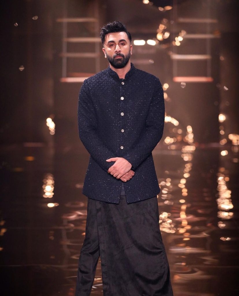 Ranbir kapoor sales kurta pajama style