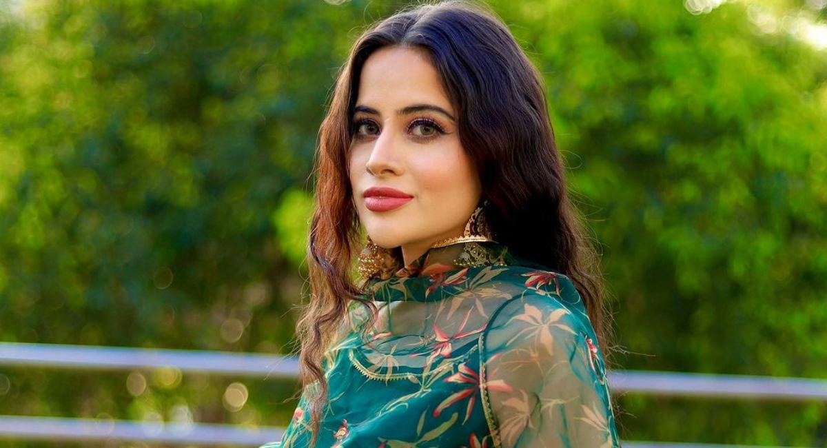 Uorfi Javed is making everyone do a double take with modest Independence Day outfit