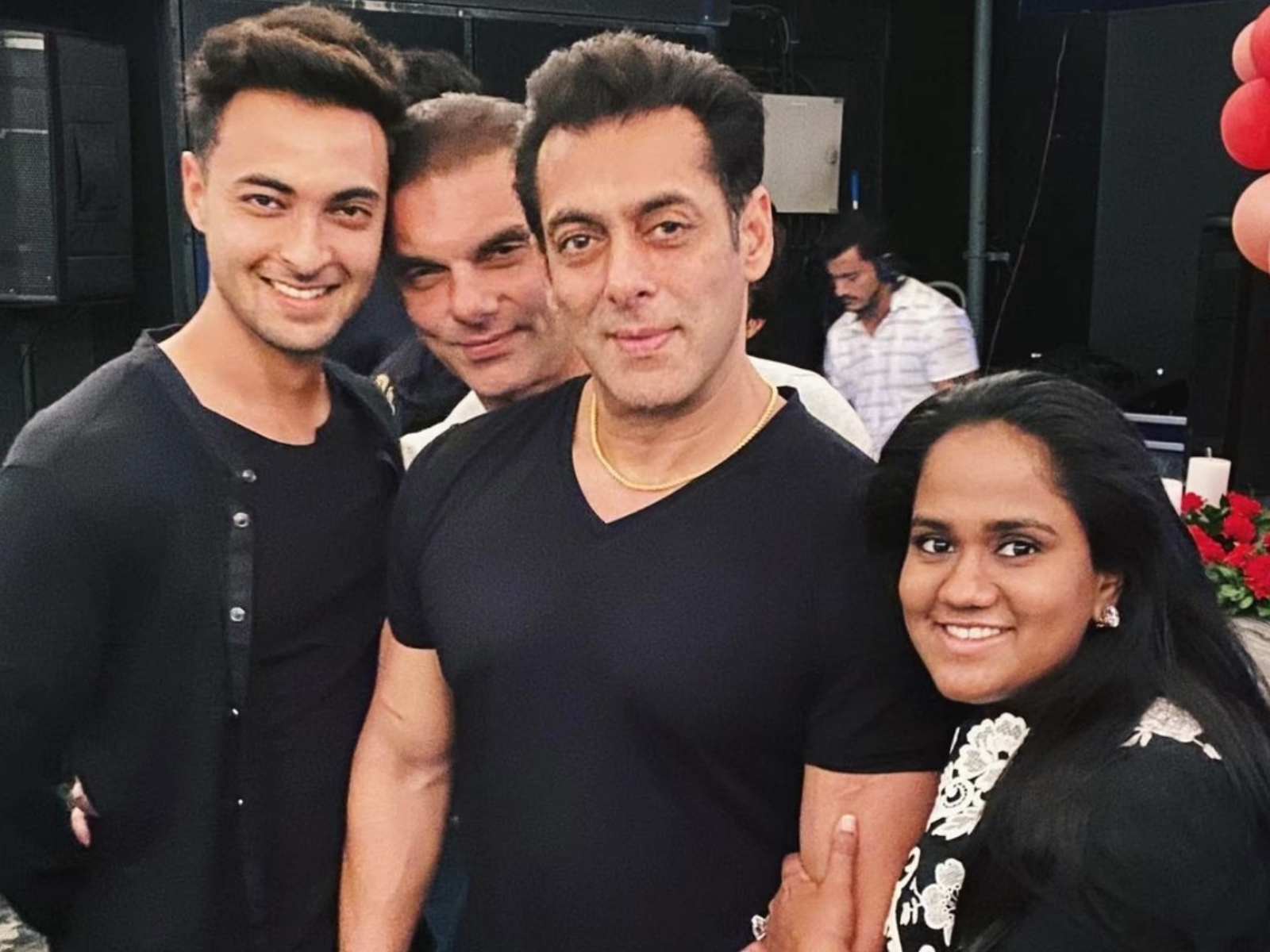 Did you know? Salman Khan gifted a self-painted Quranic verse artwork to sister Arpita for her then-new home – See Inside