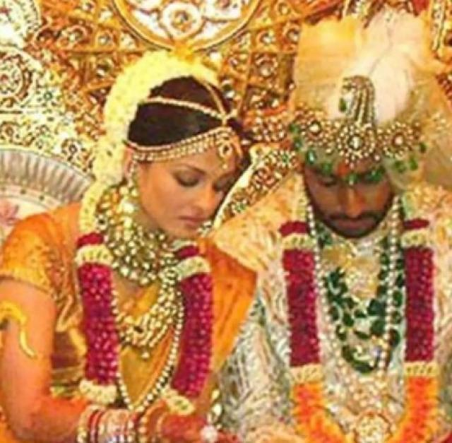 Watch Abhishek and Aishwarya Rai Bachchan's 'Varmala' ceremony in a rarely seen video from their wedding