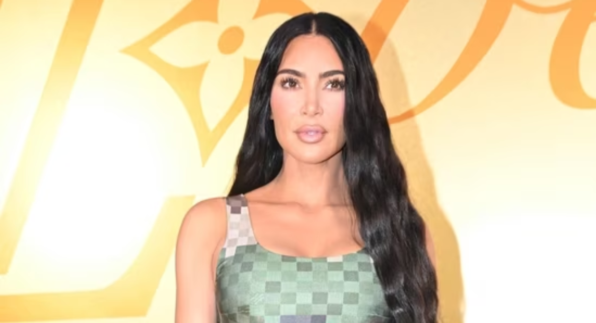 Kim Kardashian makes a stylish entrance for jury duty in sleeveless shirt and high heels