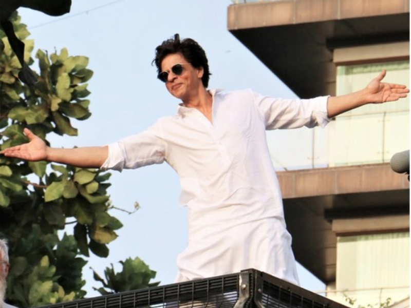 Box Office India Records: Shahrukh Khan UNBELIEVABLE Clash Record