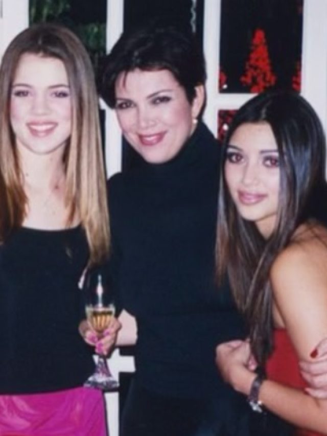 Kardashian Throwback: Get ready to feel the Christmas vibes with