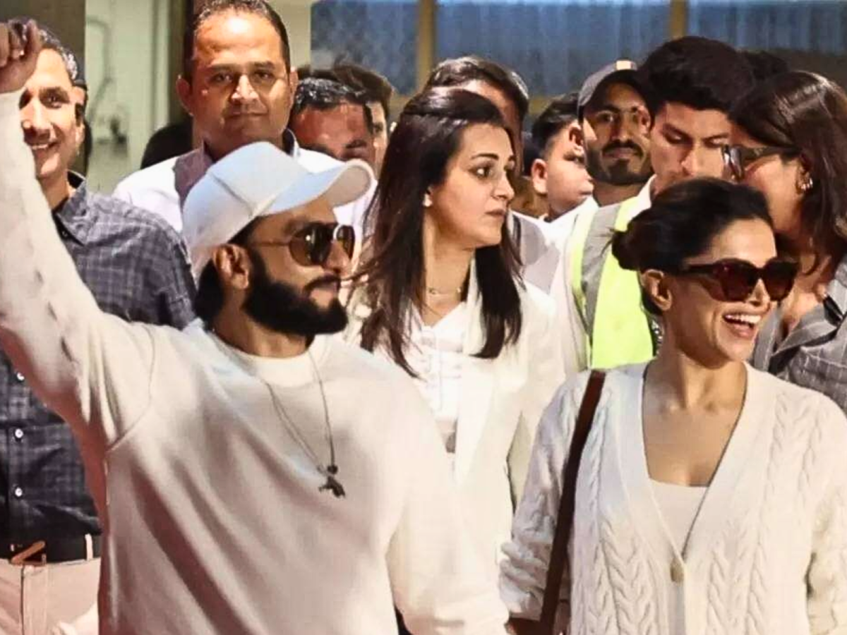 WATCH: Father-to-be Ranveer Singh's unbridled joy as he dances, hugs paparazzi is contagious