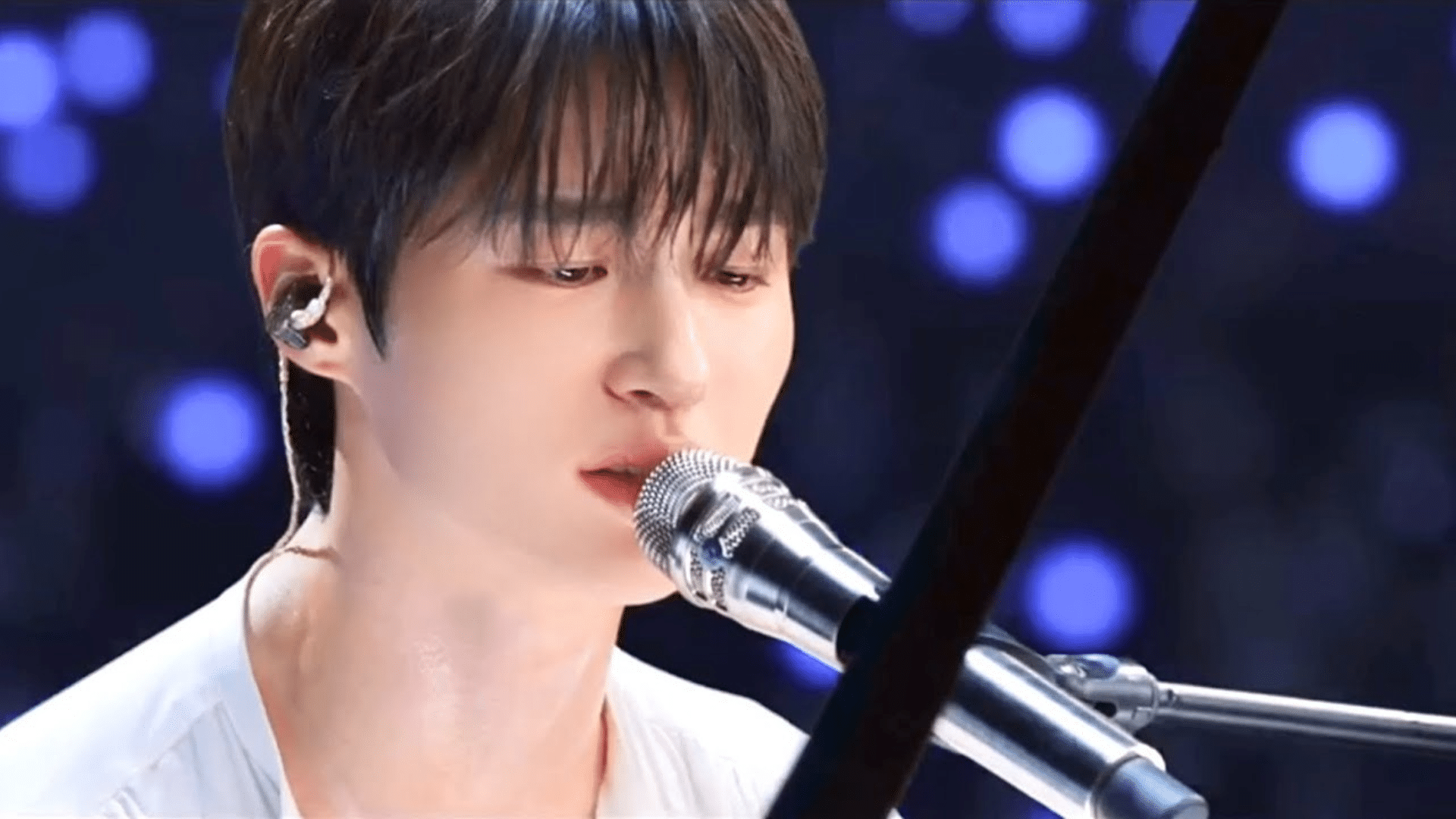 Lovely Runner star Byeon Woo Seok to perform his popular OST song 'Sudden Shower' live at the