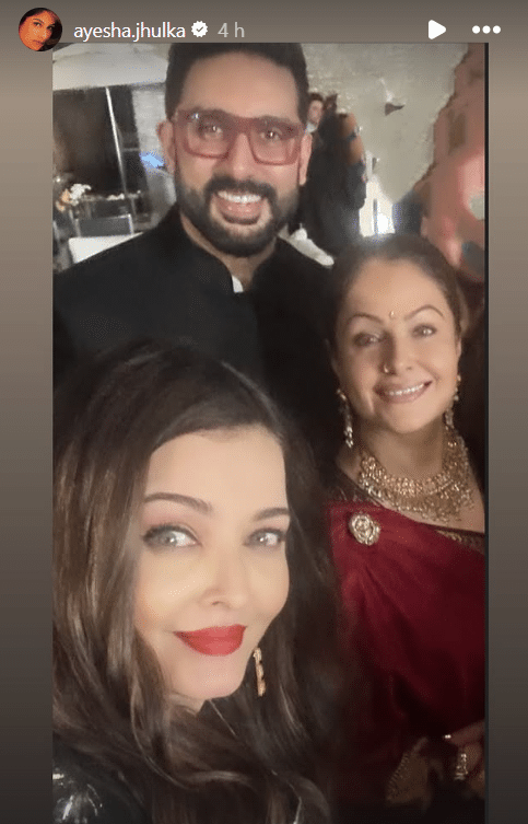 Aishwarya Rai Bachchan & Abhishek Bachchan silence divorce rumours in the best possible way, flash their smiles for some selfies together