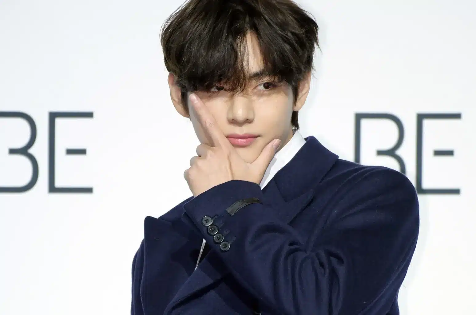 BTS' V's clip from Fri(end)s music video goes viral