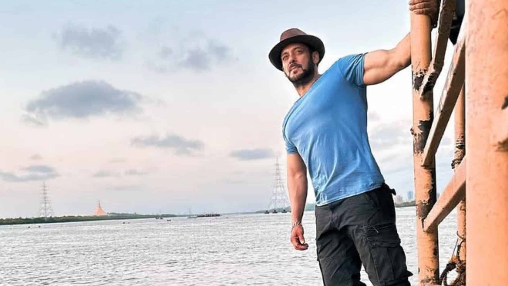 “Only had 3-4 Girlfriends” Salman Khan on his dating life as he calls himself “old-school”