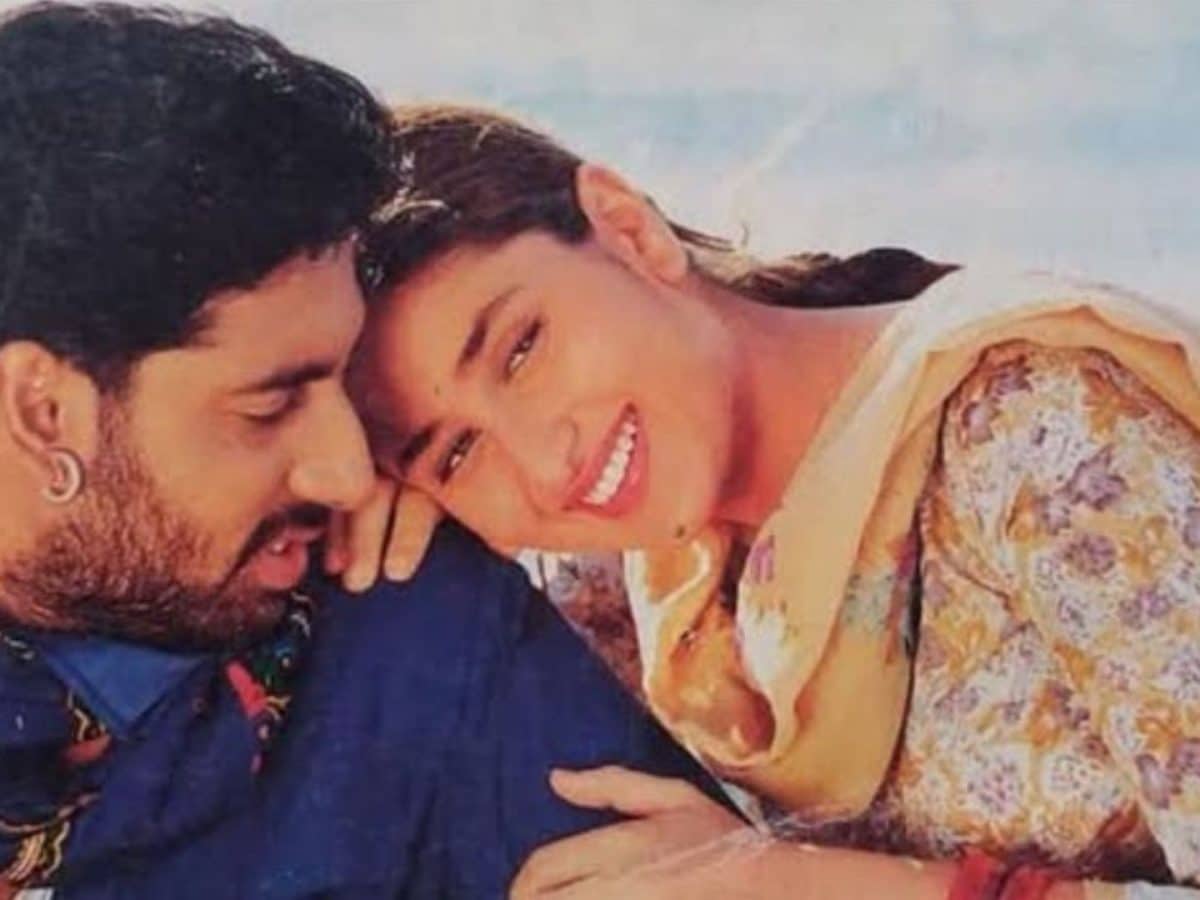 25 years of Refugee: DYK Abhishek Bachchan & Kareena Kapoor were locked in a projector room of a theatre? - Here's what happened