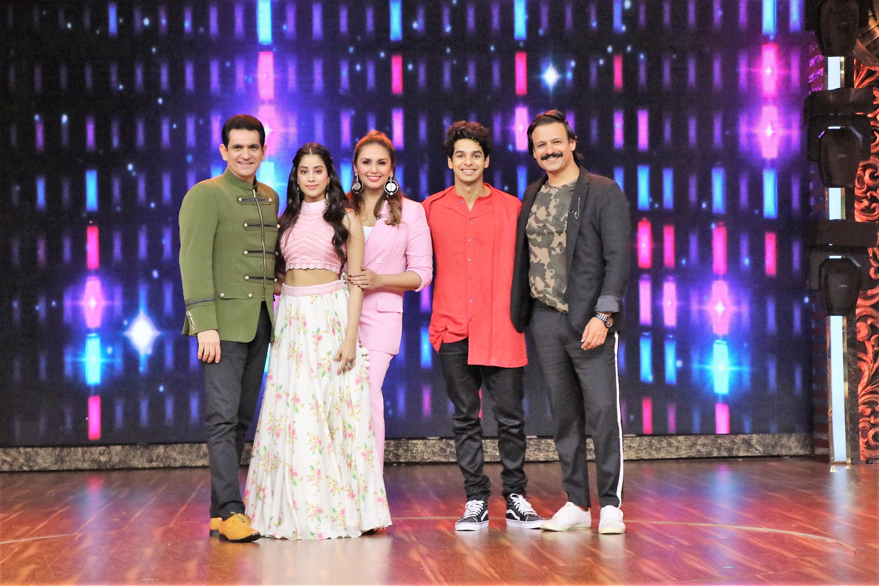 'Dhadak' Promotions: Janhvi Kapoor and Ishaan Khatter Create 'Dhadak' Moments on India's Best Dramebaaz