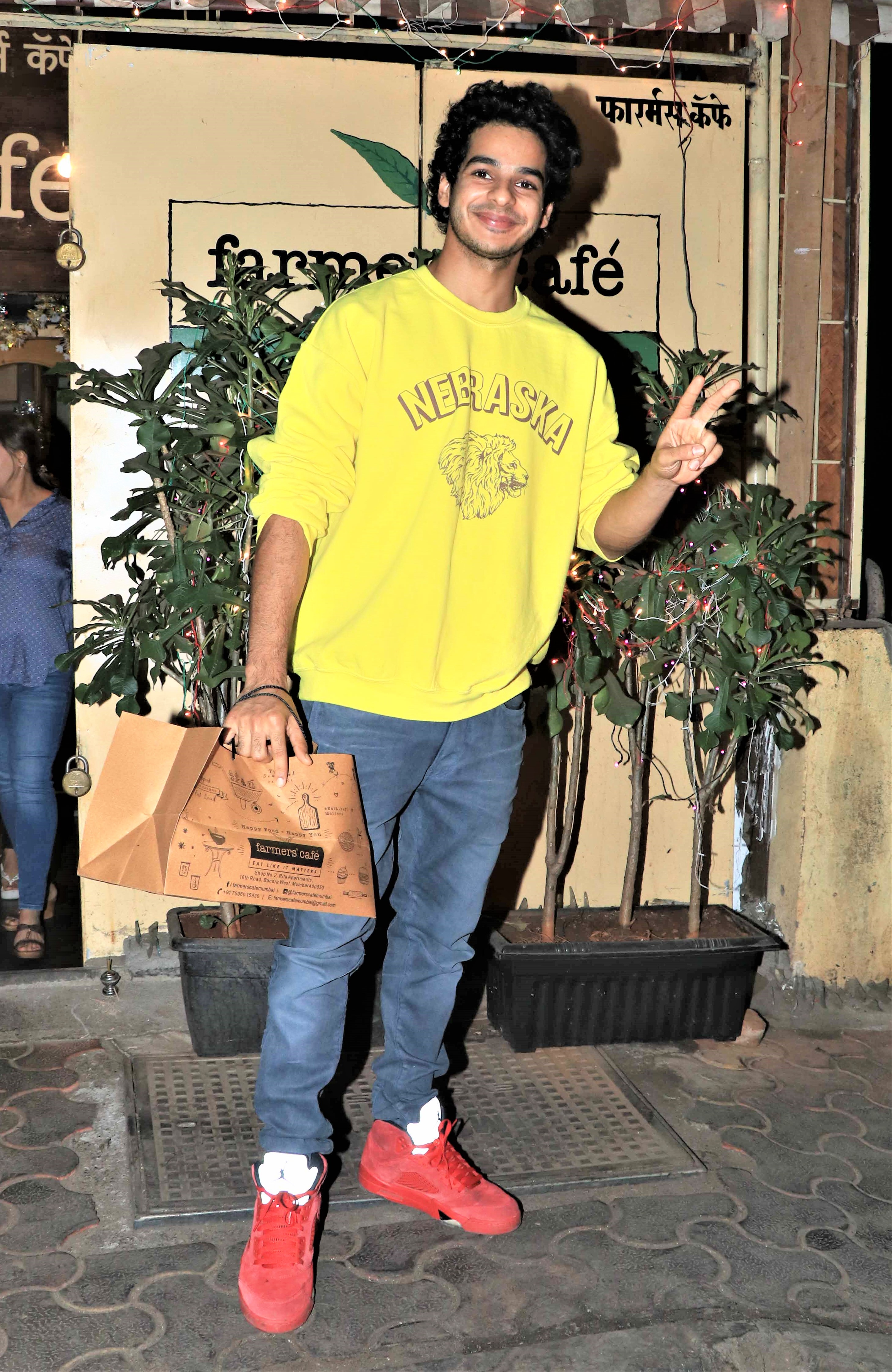 Star Spotting: Varun Dhawan-Aditya Roy Kapur Hang Out, Ishaan Khatter Steps Out For A Quiet Lunch and Nushrat Bharucha Papped!