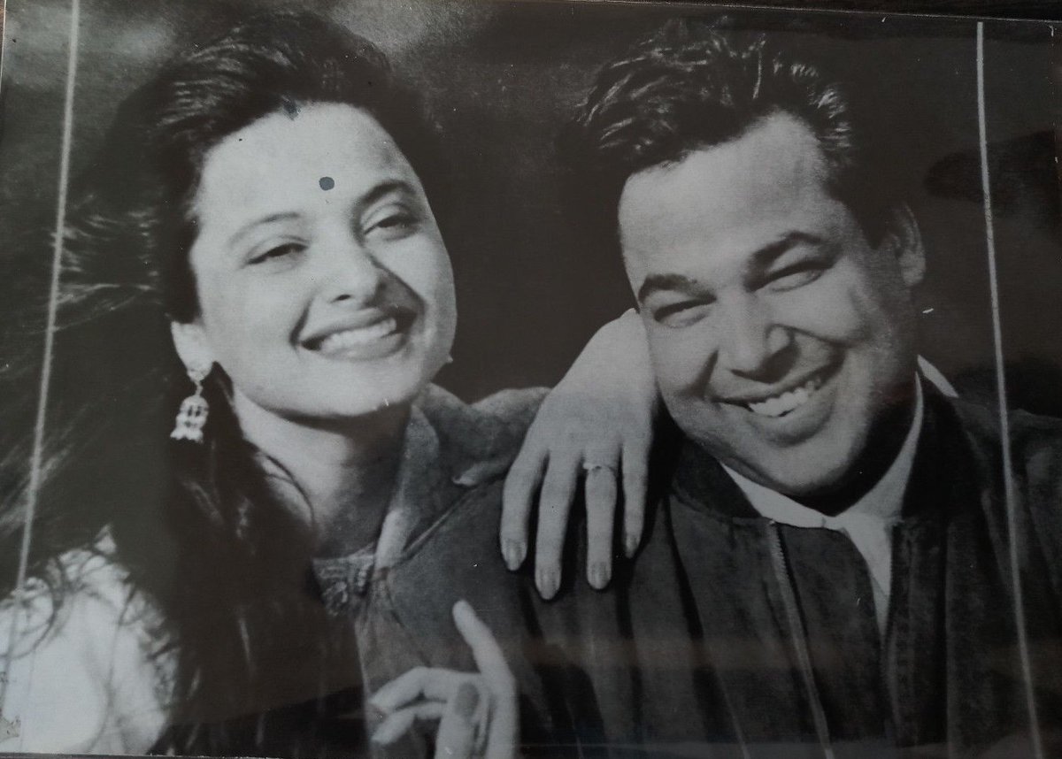 Bollywood Rekha and Mukesh's love story started in Delhi it was ended up in tears