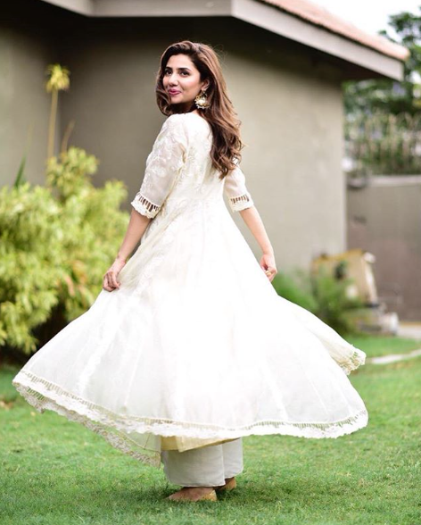 Mahira khan in white salwar kameez clearance