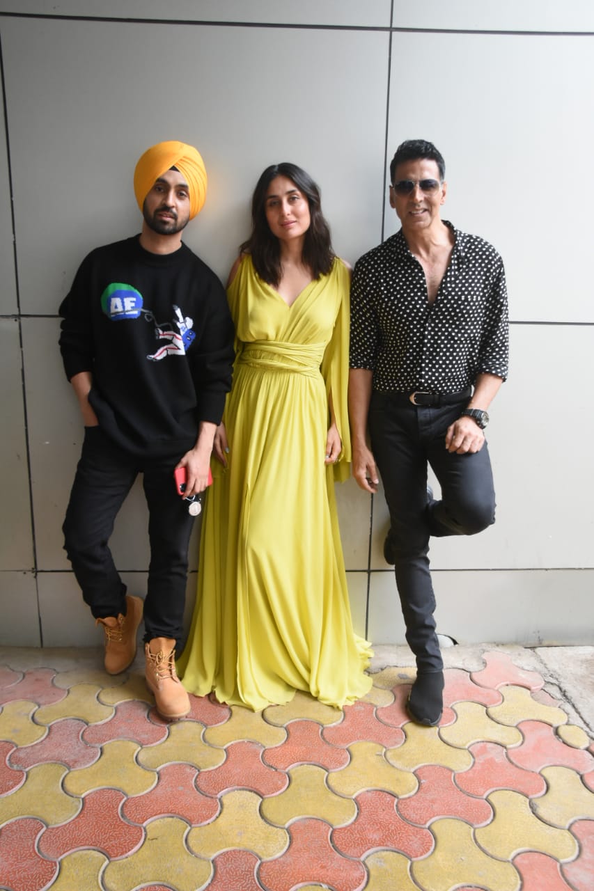 Kareena Kapoor Askhay Kumar And Diljit Dosanjh Promote Good Newwz Masala Com kareena kapoor askhay kumar and diljit