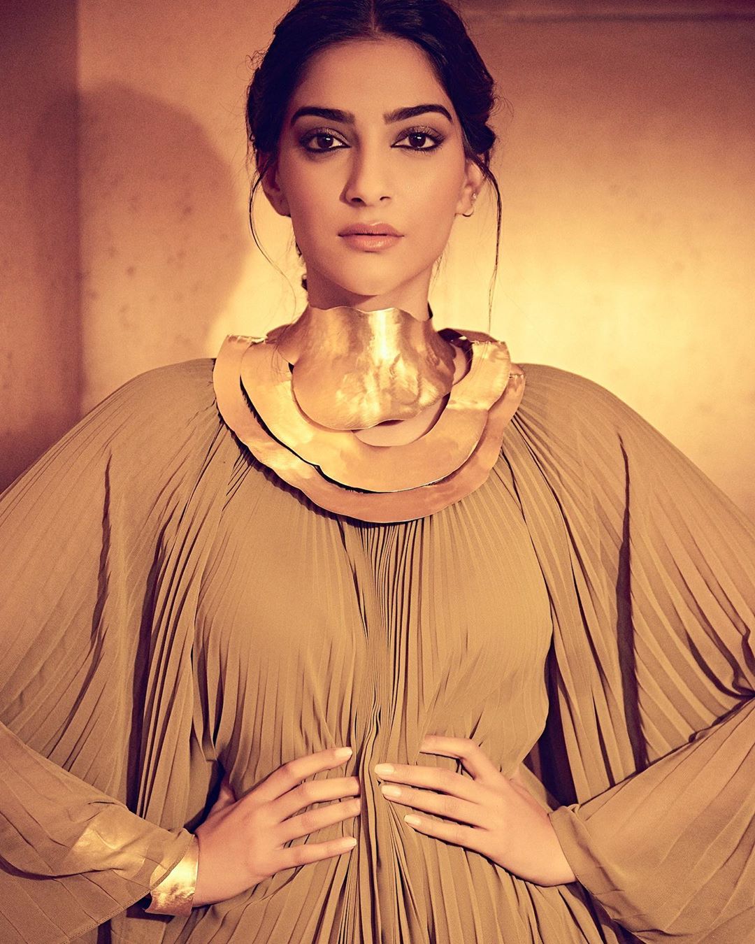 Sonam Kapoor Has Penchant for Statement Jewellery and Her Latest Pictures are Proof