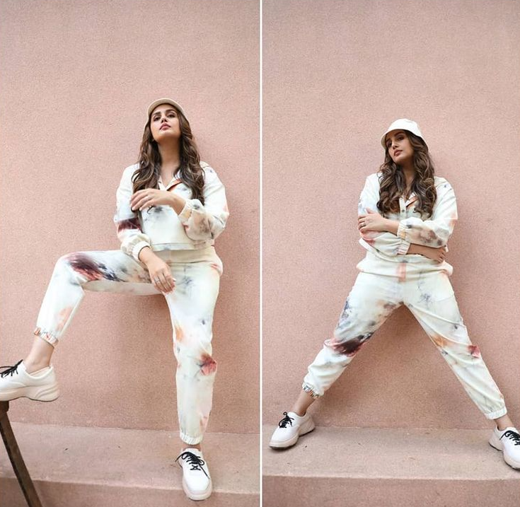 tie dye sweat outfit