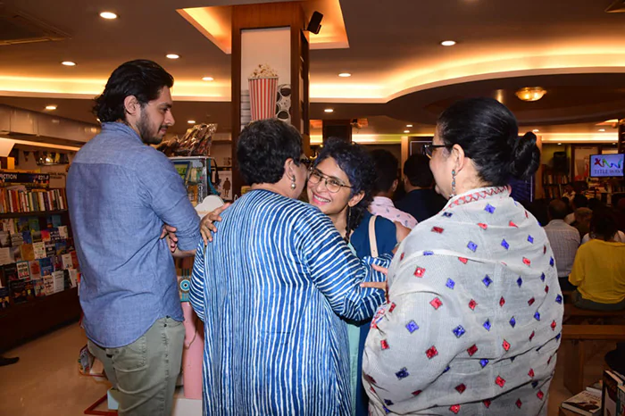Aamir Khan's ex-wives hug it out at recent event: See Pictures